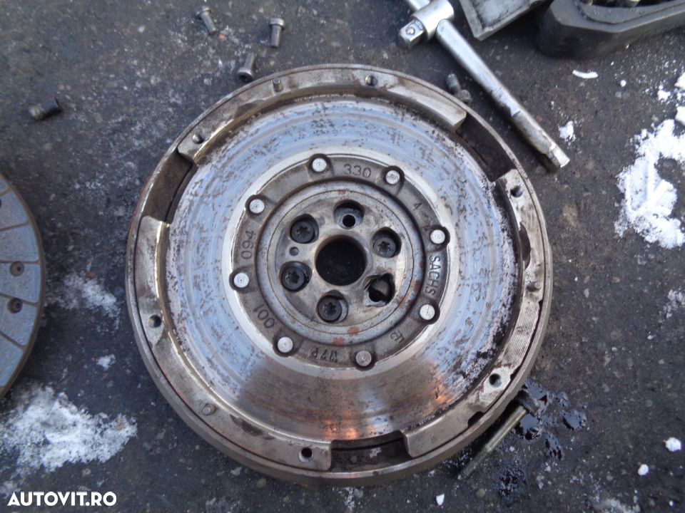 Vand Volanta Placa Disc Peugeot,CITROEN, 307,  407, C4,1.6 HDI din 2006 se afla in stare foarte buna - 2