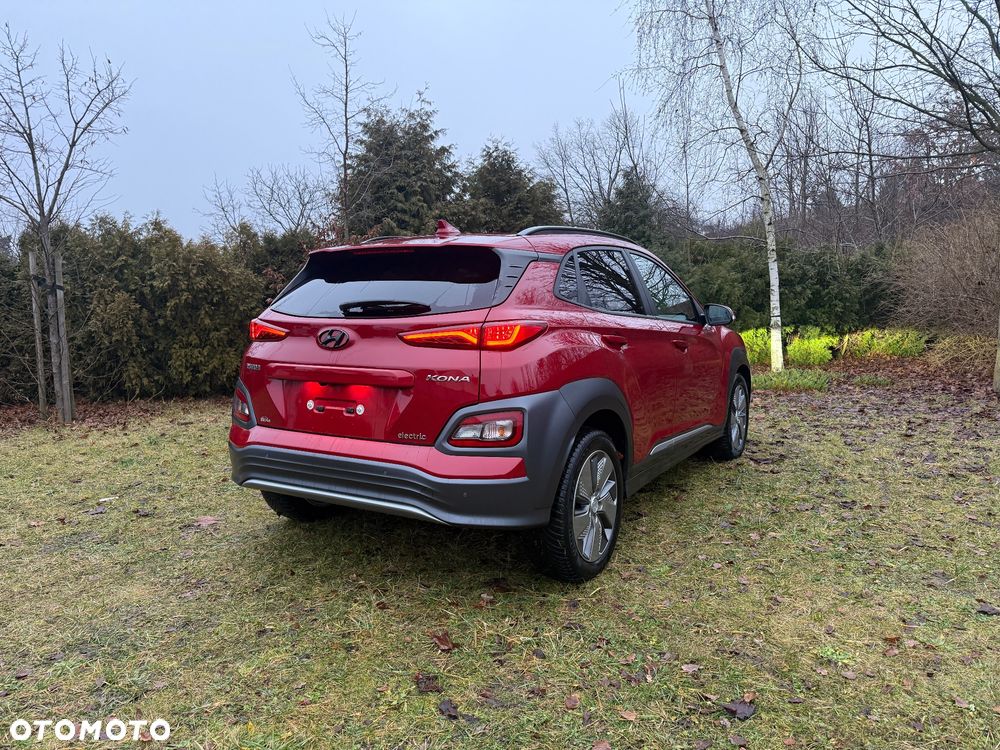 Hyundai Kona Premium - 2