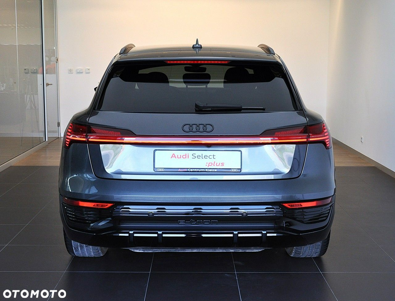 Audi Q8 - 3
