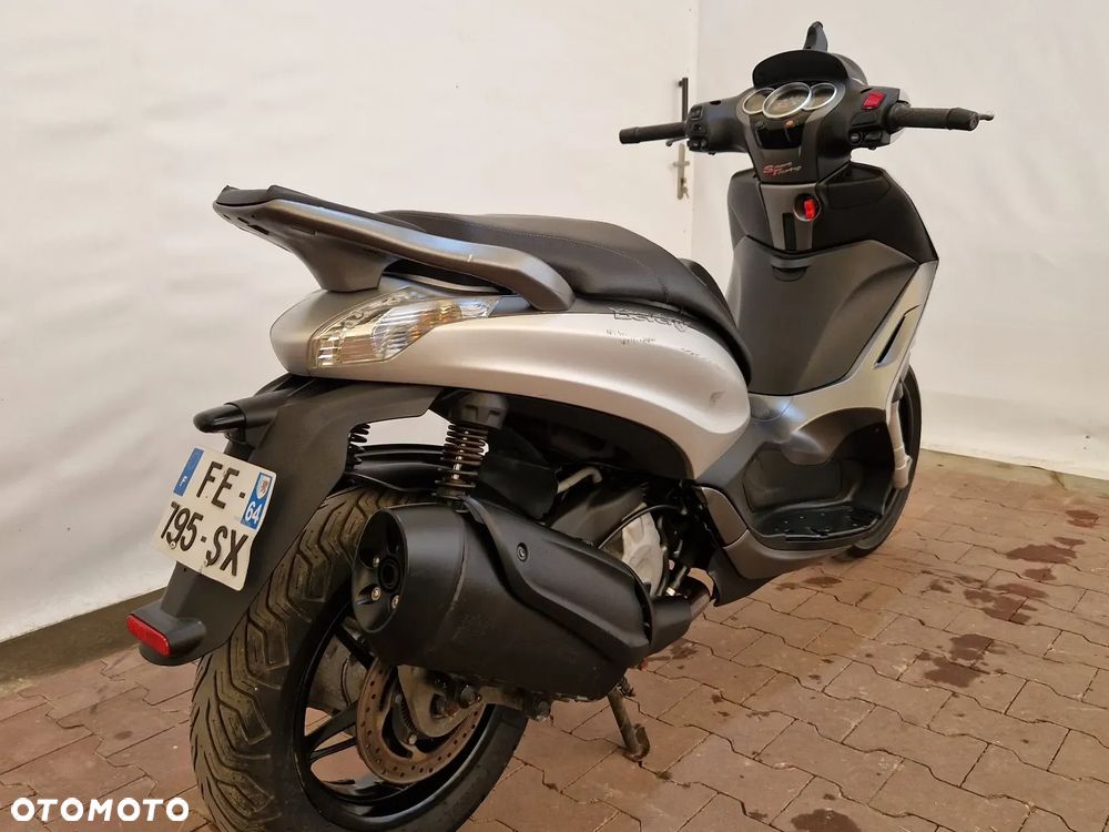 Piaggio Beverly - 5
