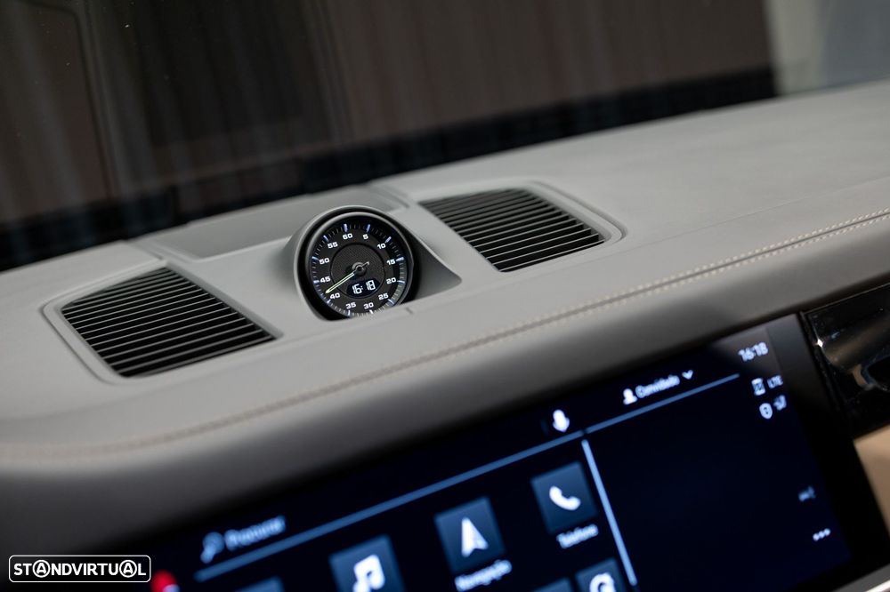 Porsche Cayenne Coupé E-Hybrid - 27