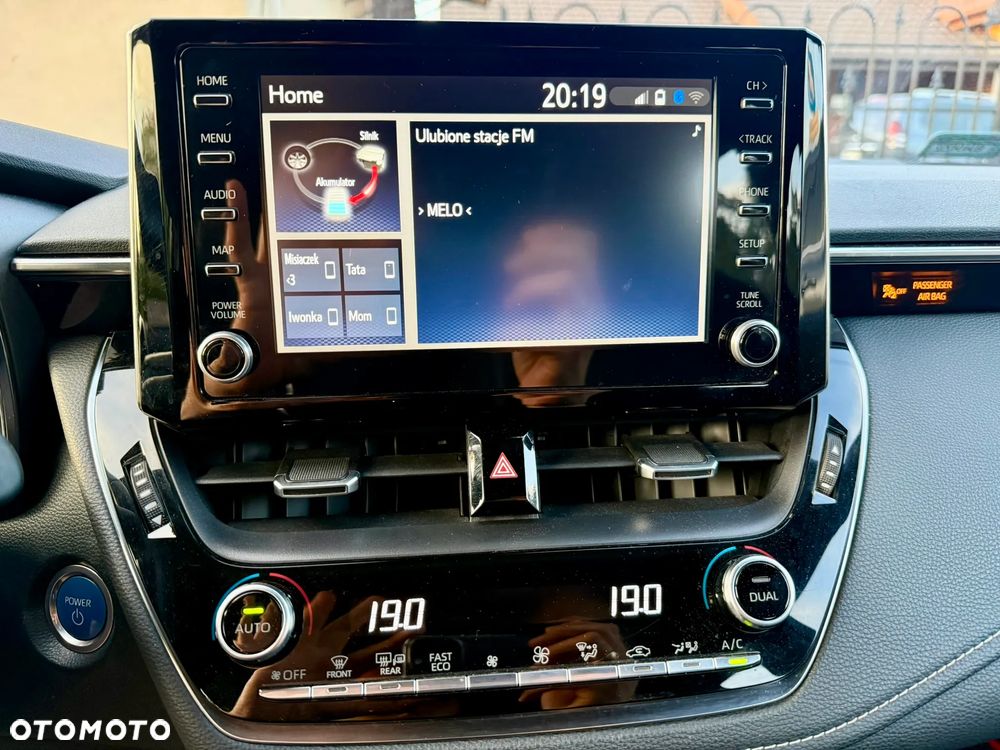 Toyota Corolla 2.0 Hybrid Comfort - 13
