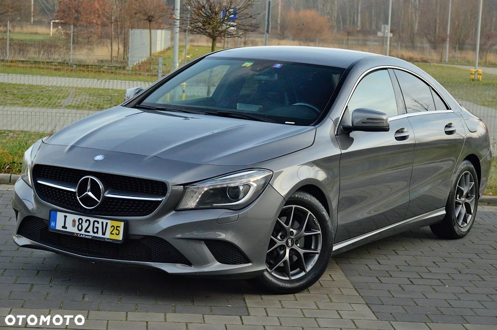 Mercedes-Benz CLA 200 Urban - 2