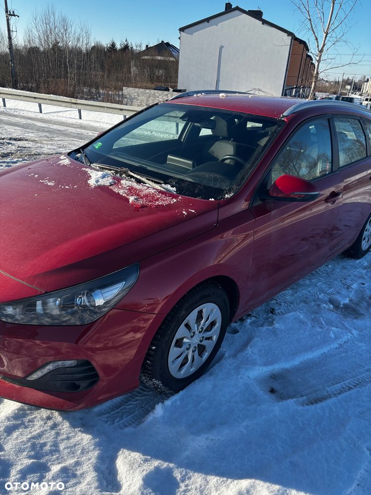 Hyundai i30 1.4 Classic + - 10