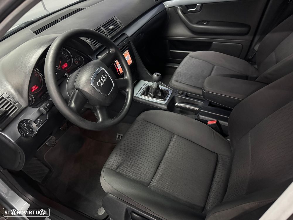 Audi A4 2.0 TDI exclusive - 20