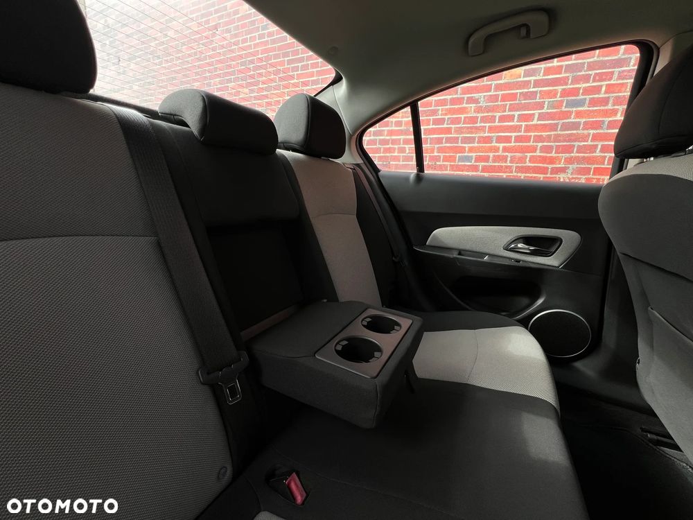 Chevrolet Cruze - 20