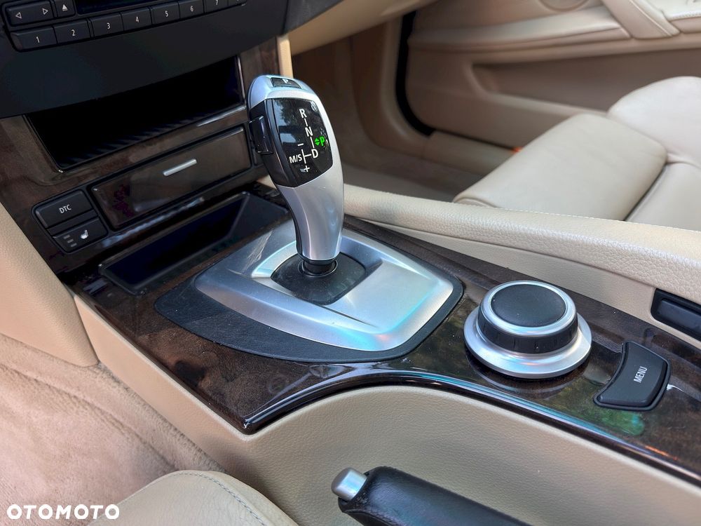 BMW Seria 5 525xd - 21