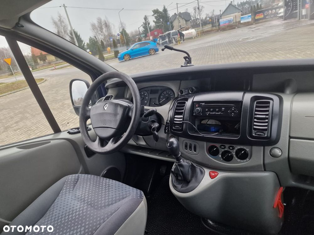 Renault TRAFIC L2H1 - 18