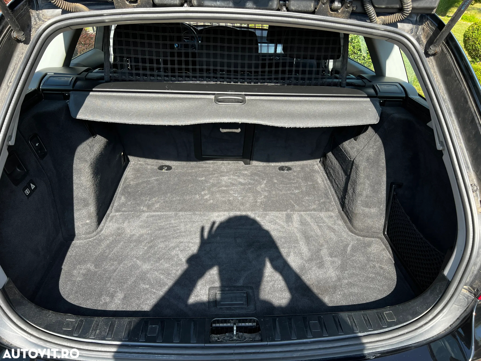 BMW Seria 3 318d DPF Touring - 35