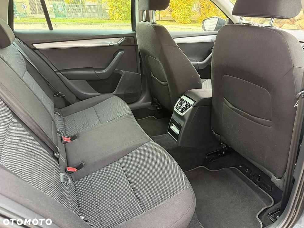 Skoda Octavia - 11