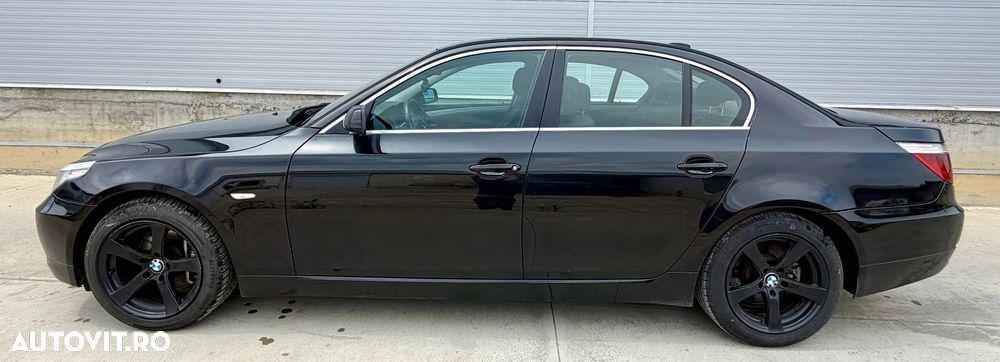 BMW Seria 5 520d Edition Lifestyle - 23
