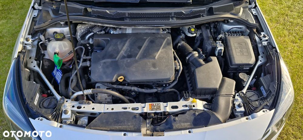 Opel Astra 1.5 CDTI S&S - 9