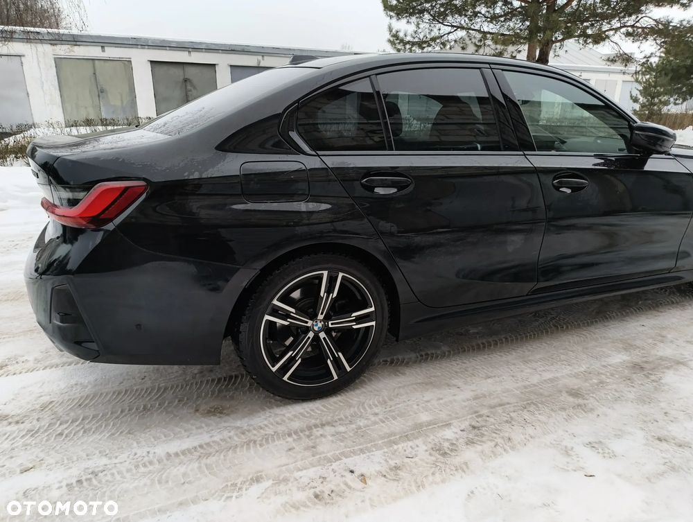 BMW Seria 3 320i Sport Line sport - 9