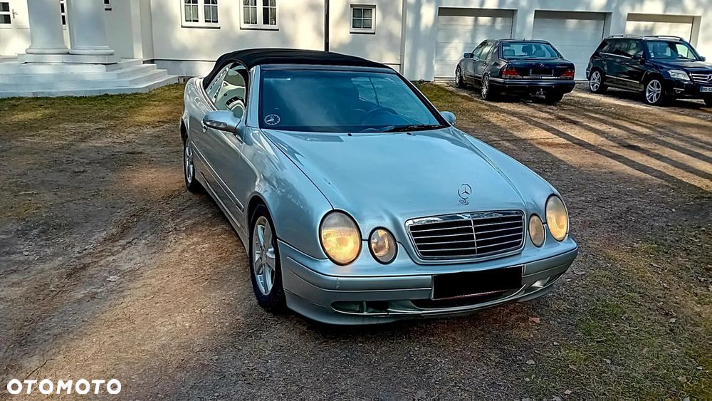 Mercedes-Benz CLK - 22