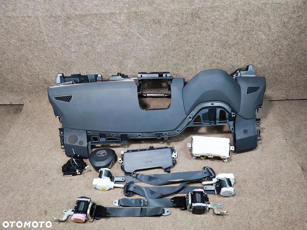 TOYOTA COROLLA E21 HB od 2022r LIFT Poduszki Powietrzne AirBag Deska Pasy - 1