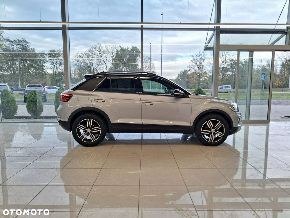 Volkswagen T-Roc - 8