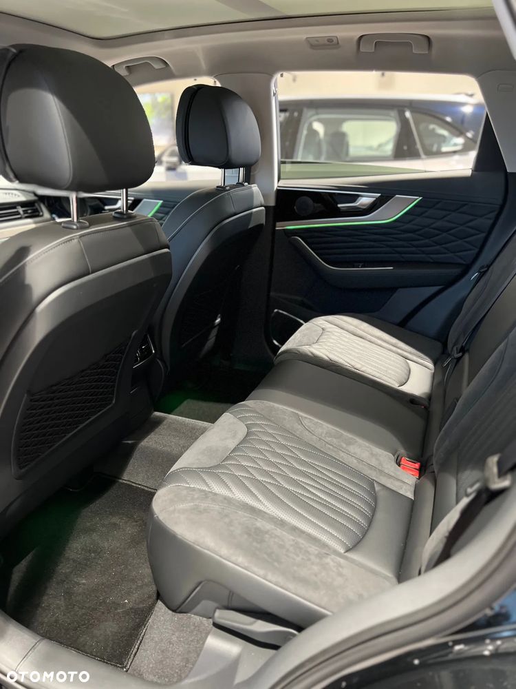 Hongqi HS5 2.0T AWD - 9