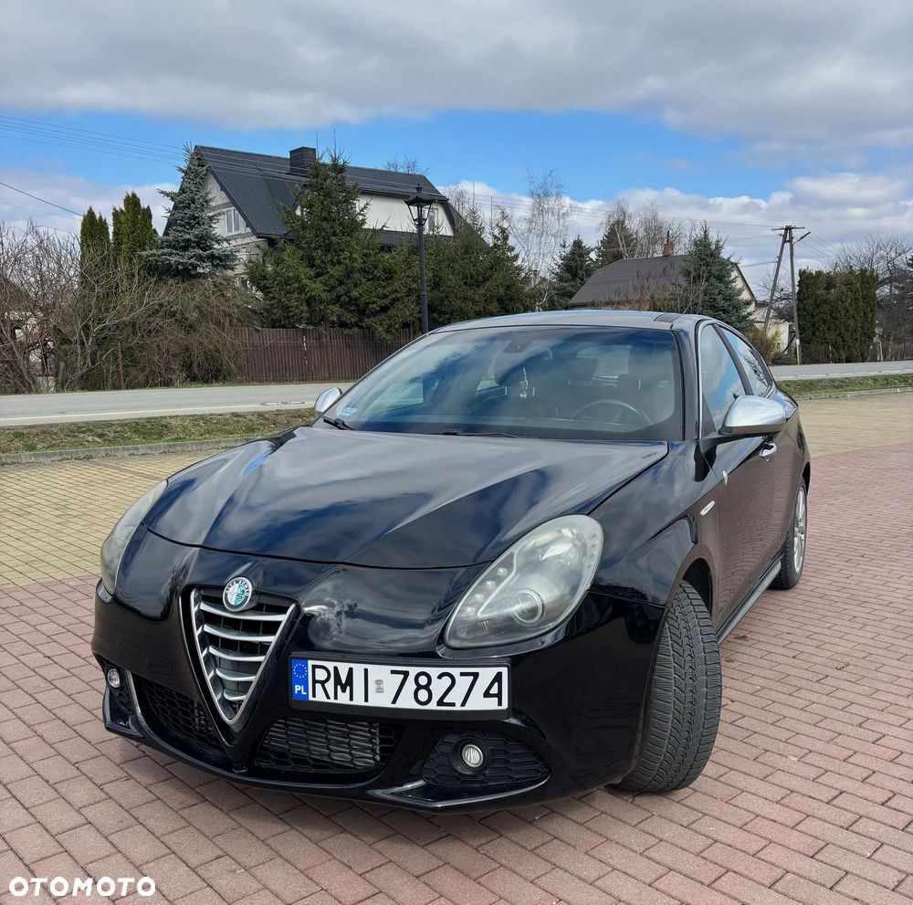 Alfa Romeo Giulietta 2.0 JTDM Distinctive - 1