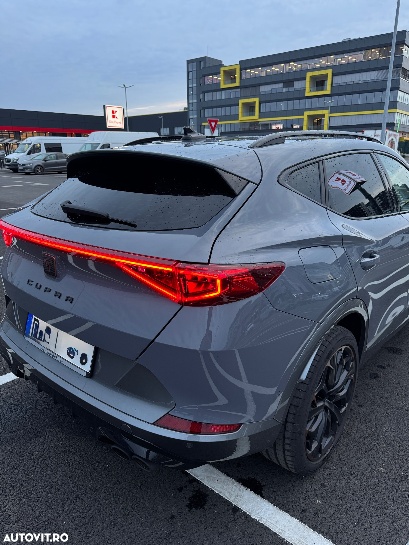 Cupra Formentor VZ 2.0 TSI 4DRIVE DSG - 5