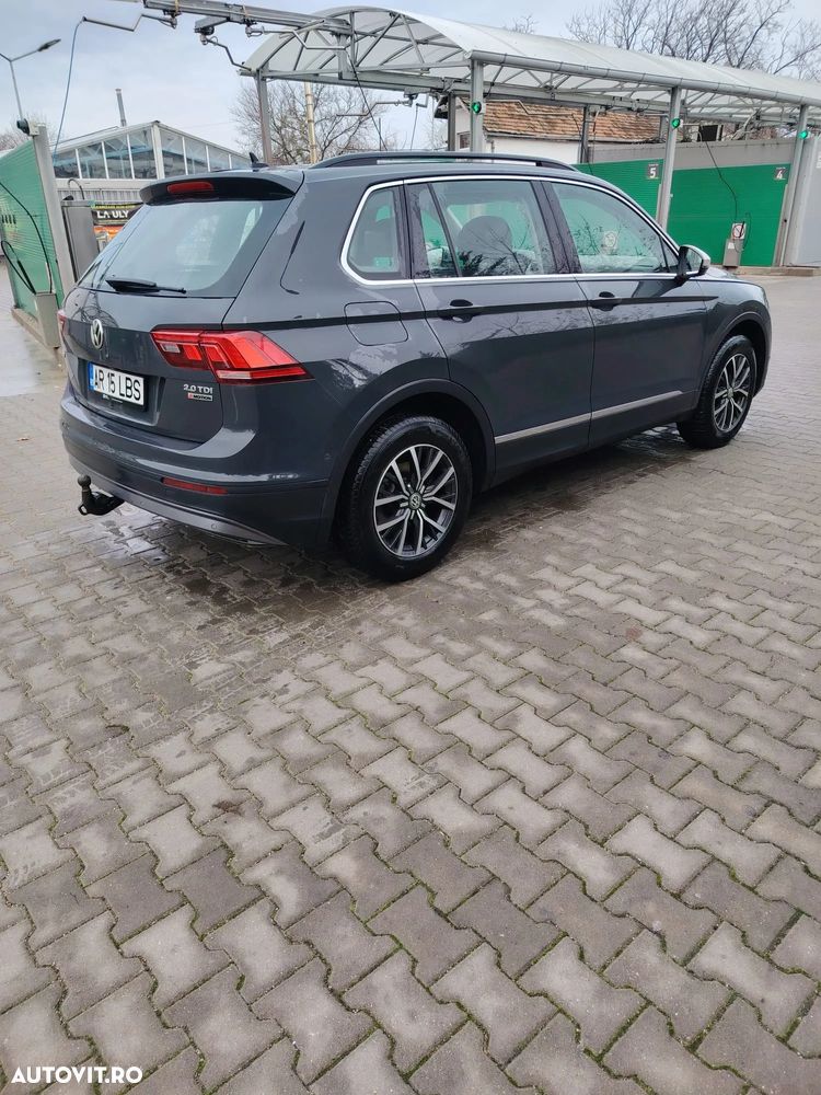 Volkswagen Tiguan - 4