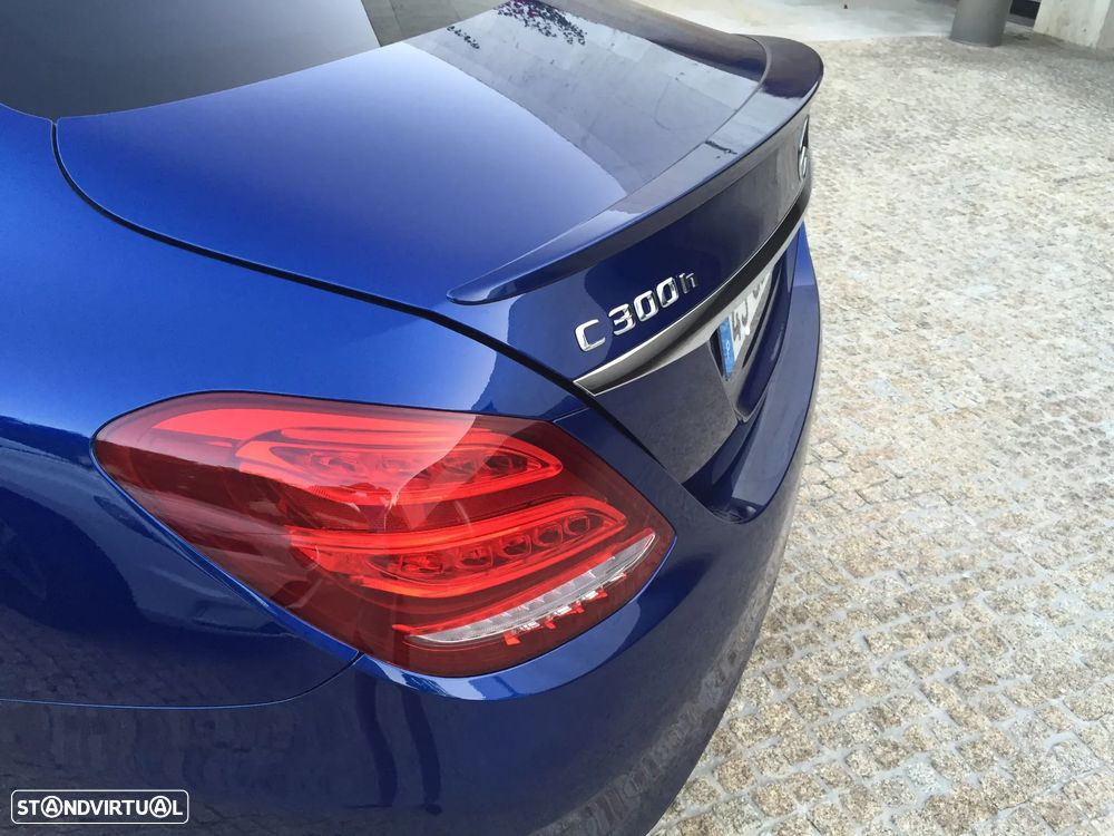 Mercedes-Benz C 300 h AMG Line - 9