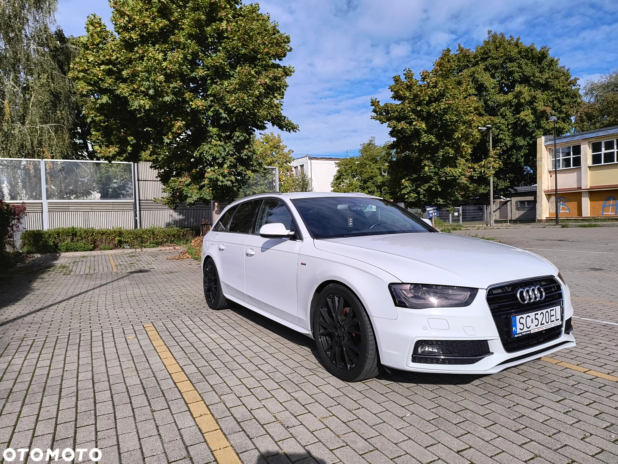 Audi A4 Avant 2.0 TDI DPF S line Sportpaket - 4