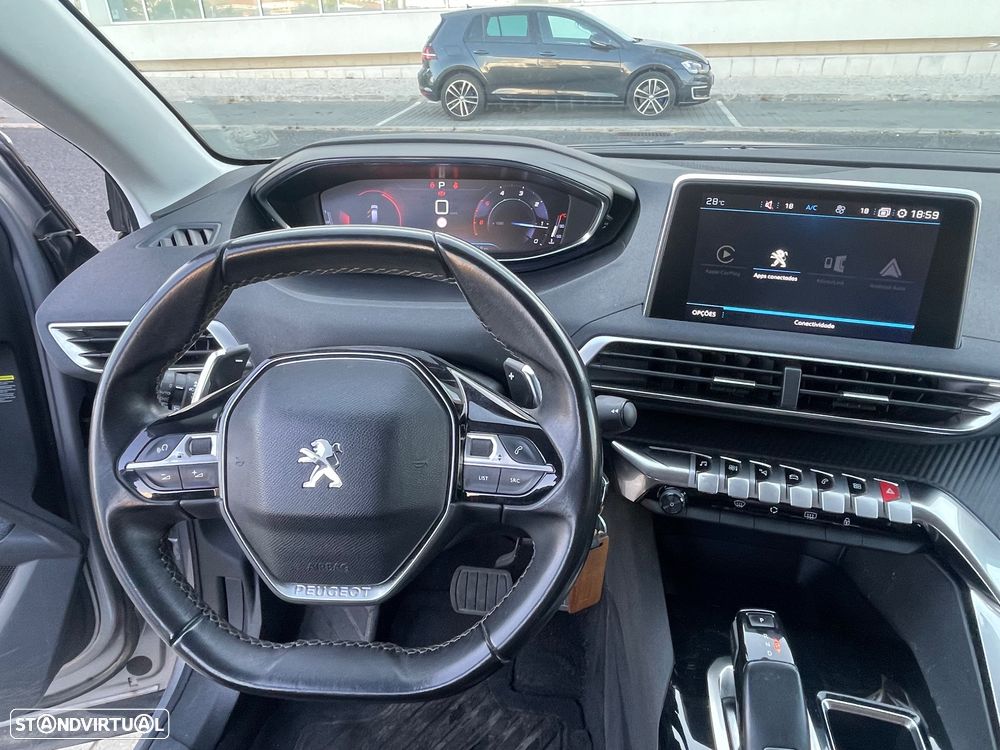 Peugeot 5008 1.5 BlueHDi Allure EAT8 - 13