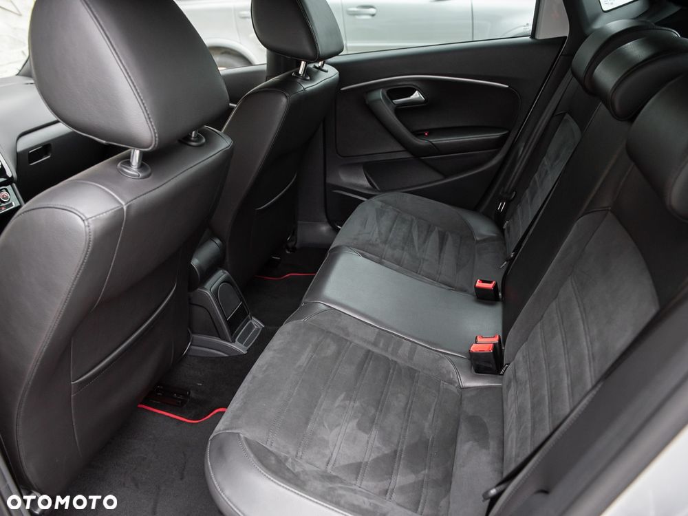 Volkswagen Polo 1.8 TSI (Blue Motion Technology) GTI - 24