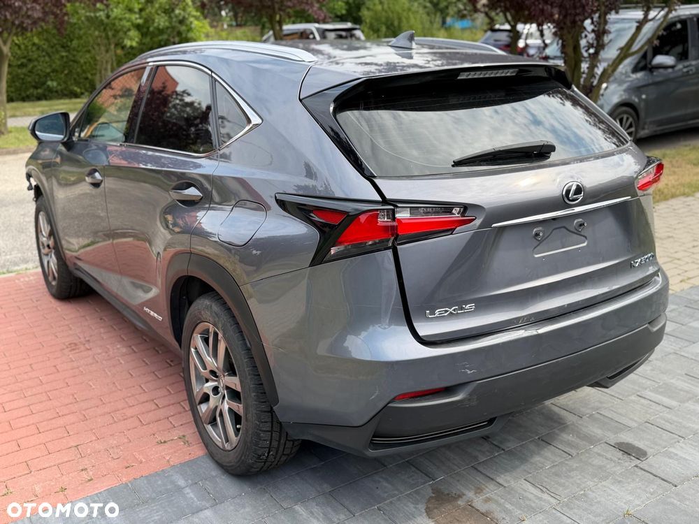 Lexus NX - 7