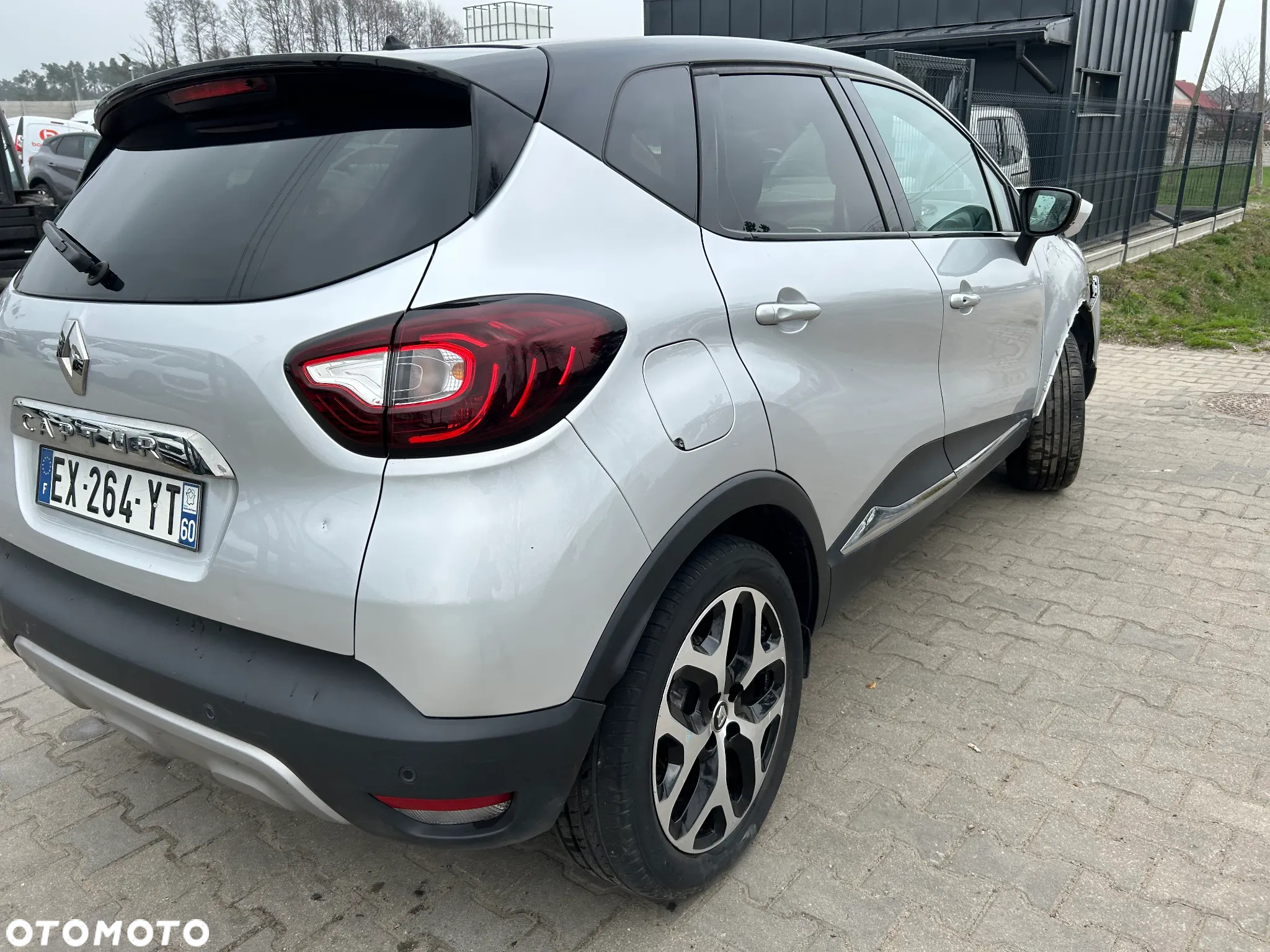 Renault Captur - 34