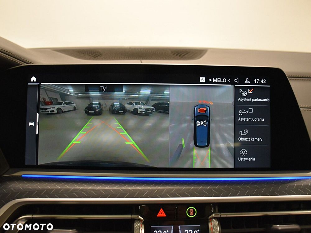 BMW X7 M50i sport - 22