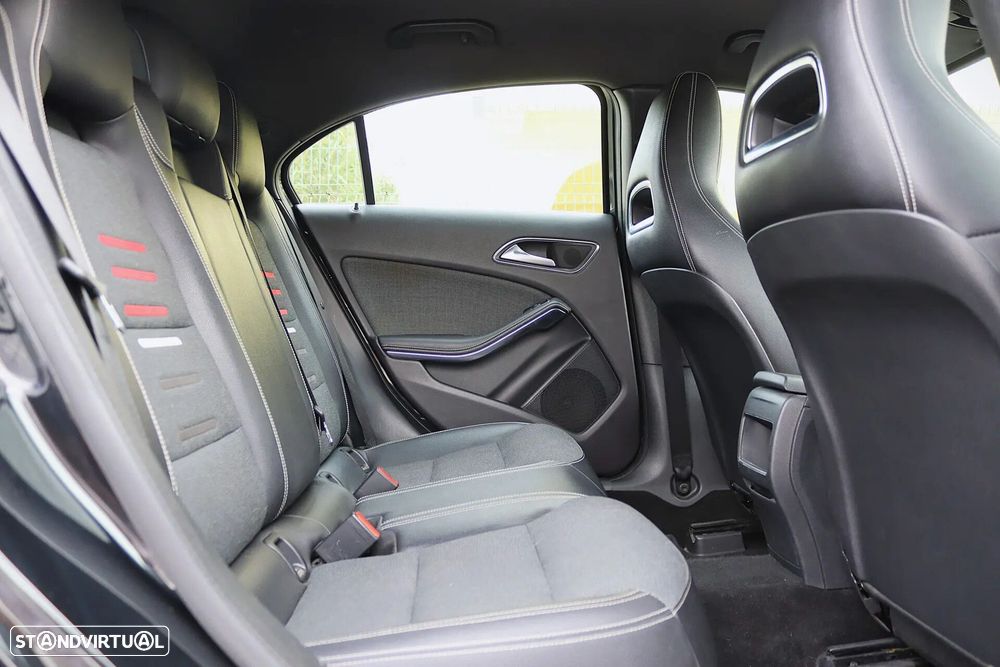 Mercedes-Benz A 180 d Urban - 24