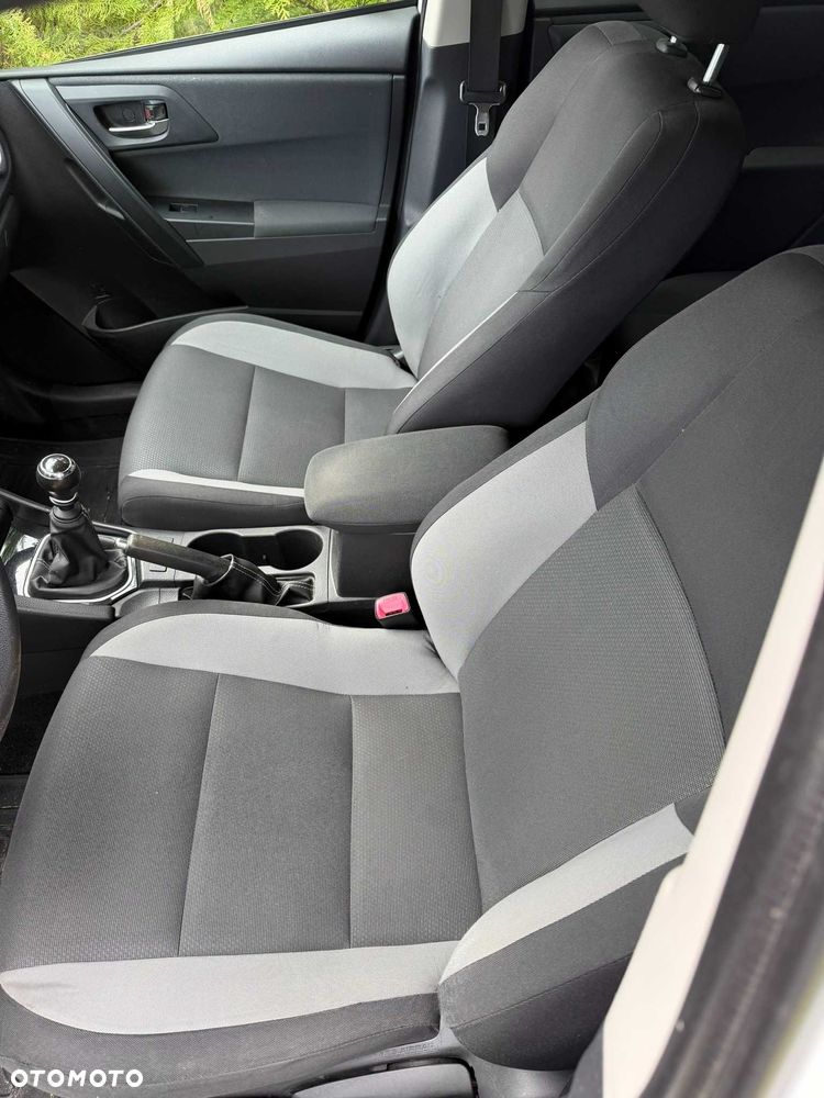 Toyota Auris - 6