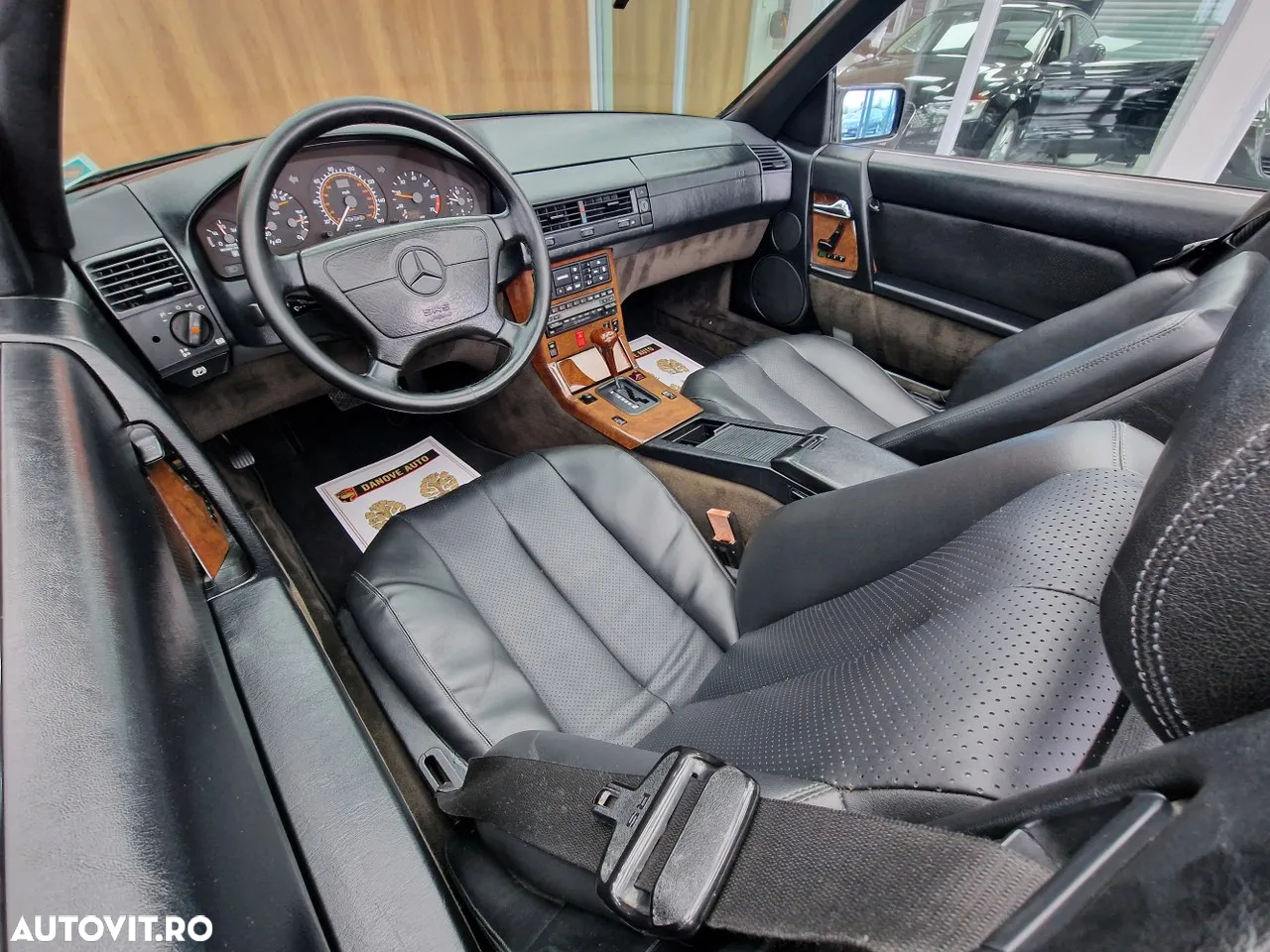 Mercedes-Benz SL - 21