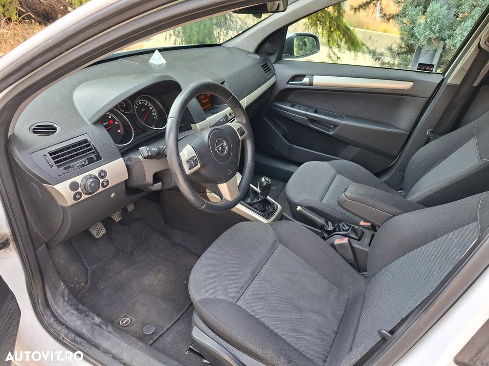 Opel Astra 1.7 CDTI Enjoy - 6