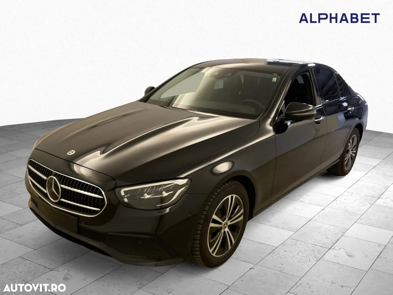 Mercedes-Benz E 300 d 4Matic 9G-TRONIC Exclusive - 4