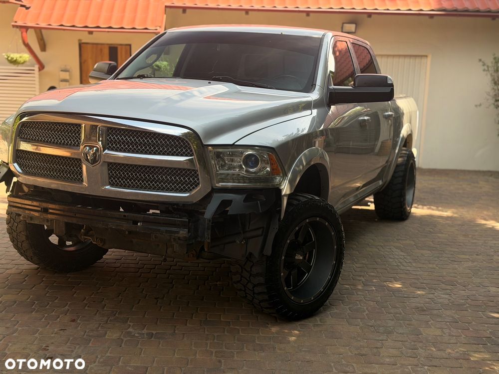 Dodge RAM 5.7 4x4 - 1