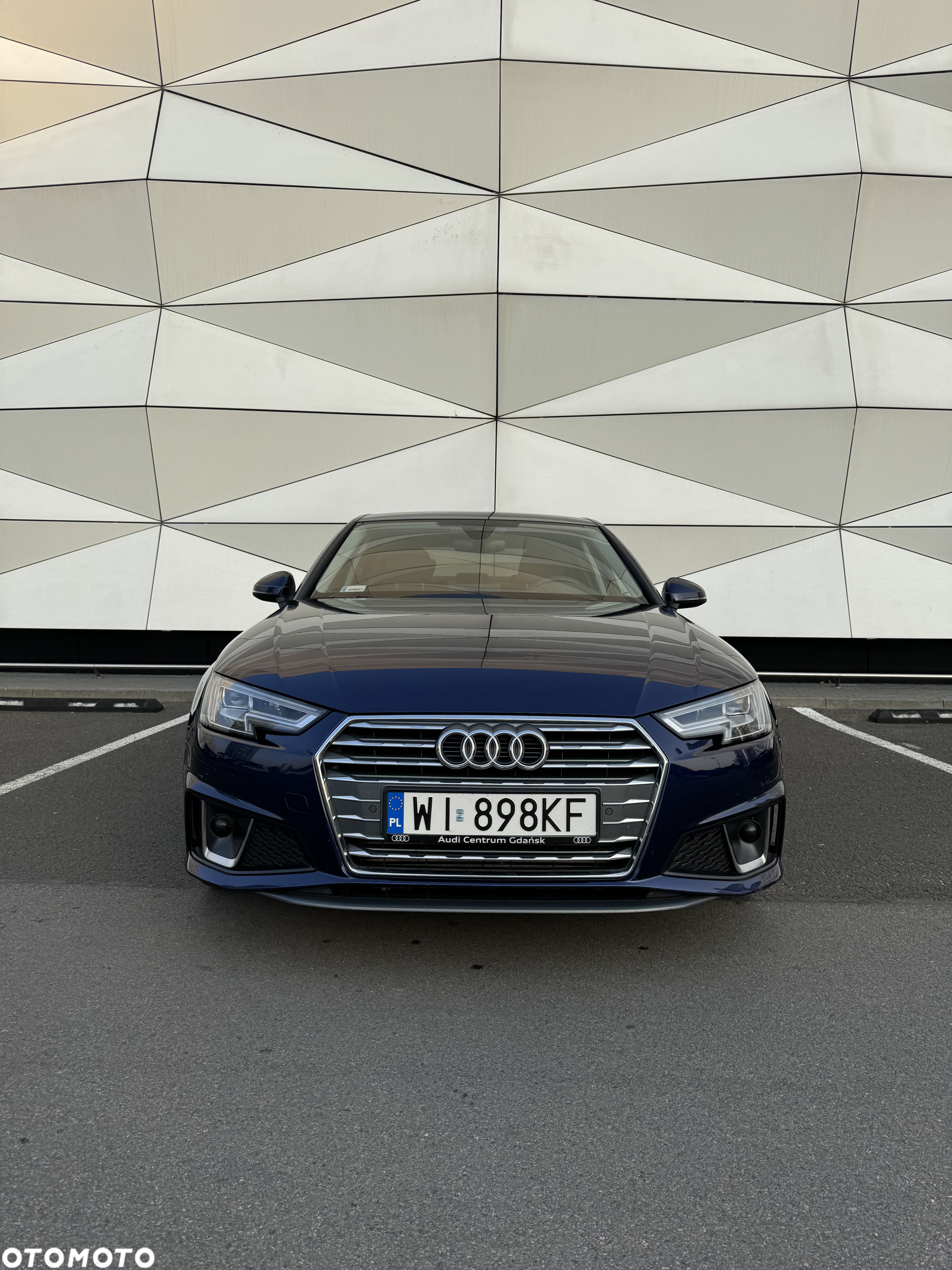 Audi A4 ver-35-tfsi-s-tronic - 1