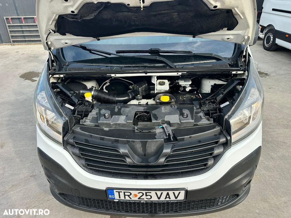 Renault Trafic - 1