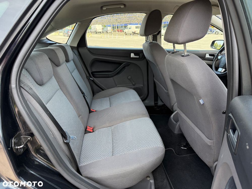 Ford Focus 1.6 TDCi Sport - 31