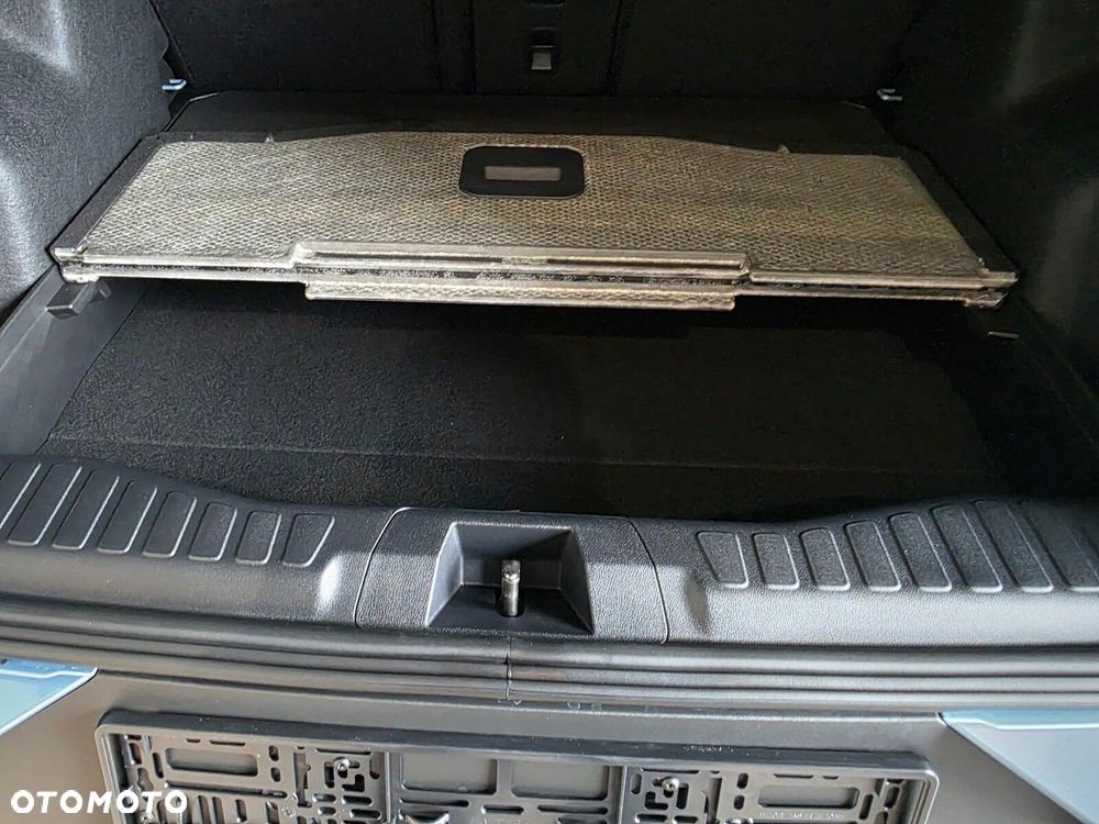Ford Explorer - 31