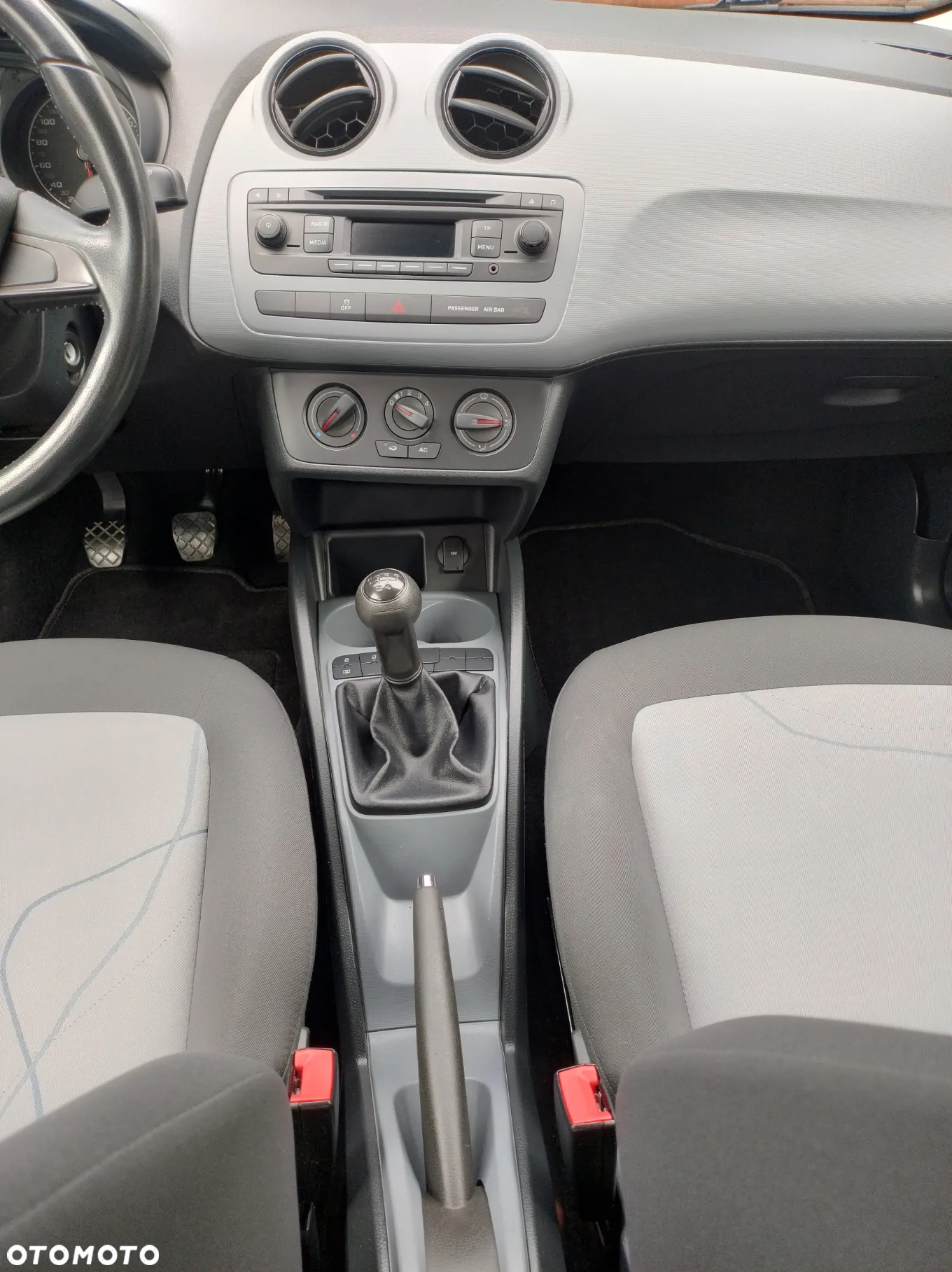 Seat Ibiza 1.4 16V Reference - 32
