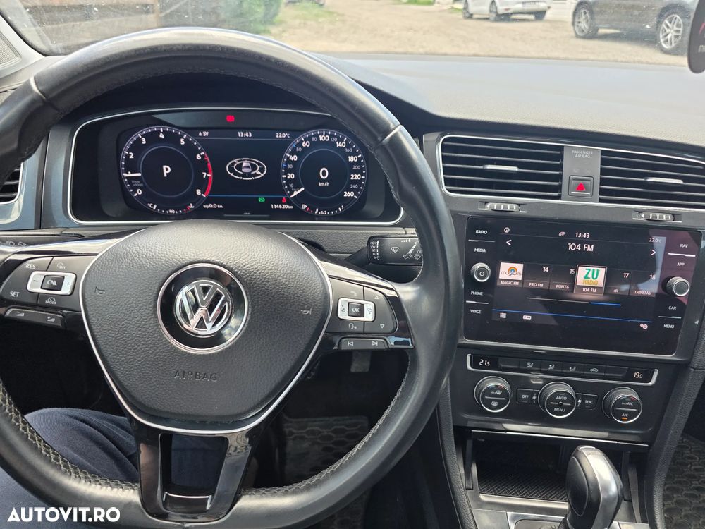 Volkswagen Golf - 9