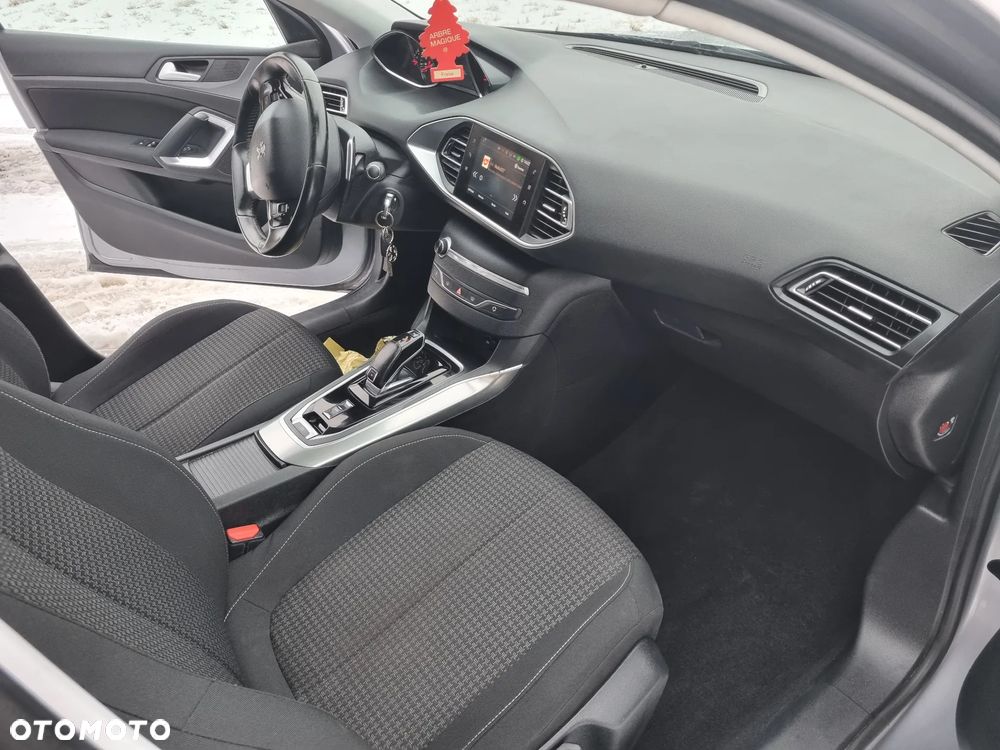 Peugeot 308 BlueHDi FAP 130 EAT6 Stop & Start Allure - 10