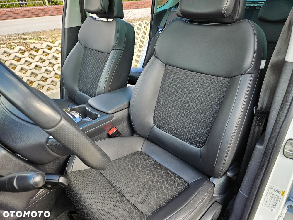 Peugeot 3008 2.0 HDi Allure - 17