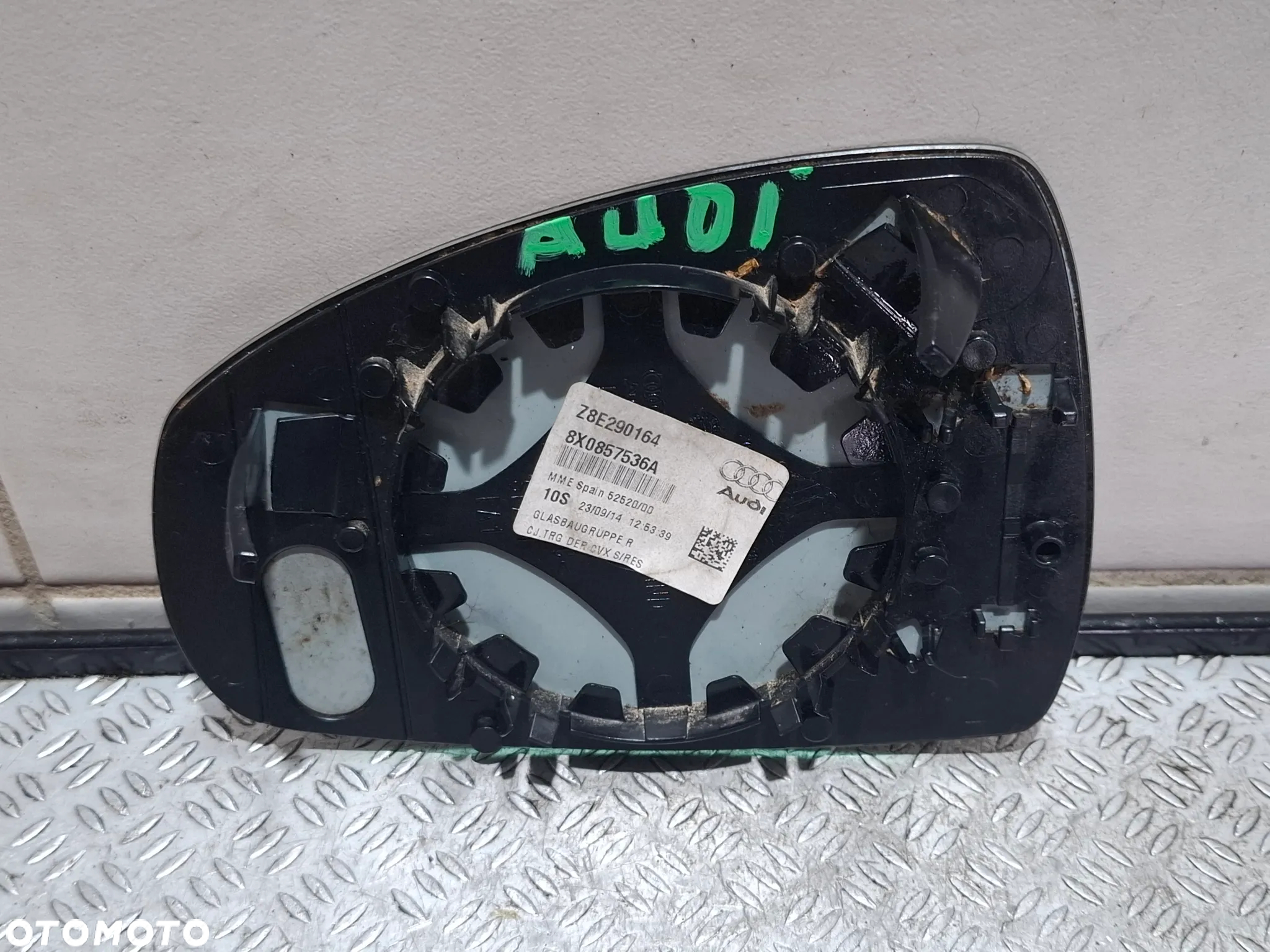 Wkład lusterka prawy Audi A4 oryginał 2014 rok nr 8E0857536A - 2