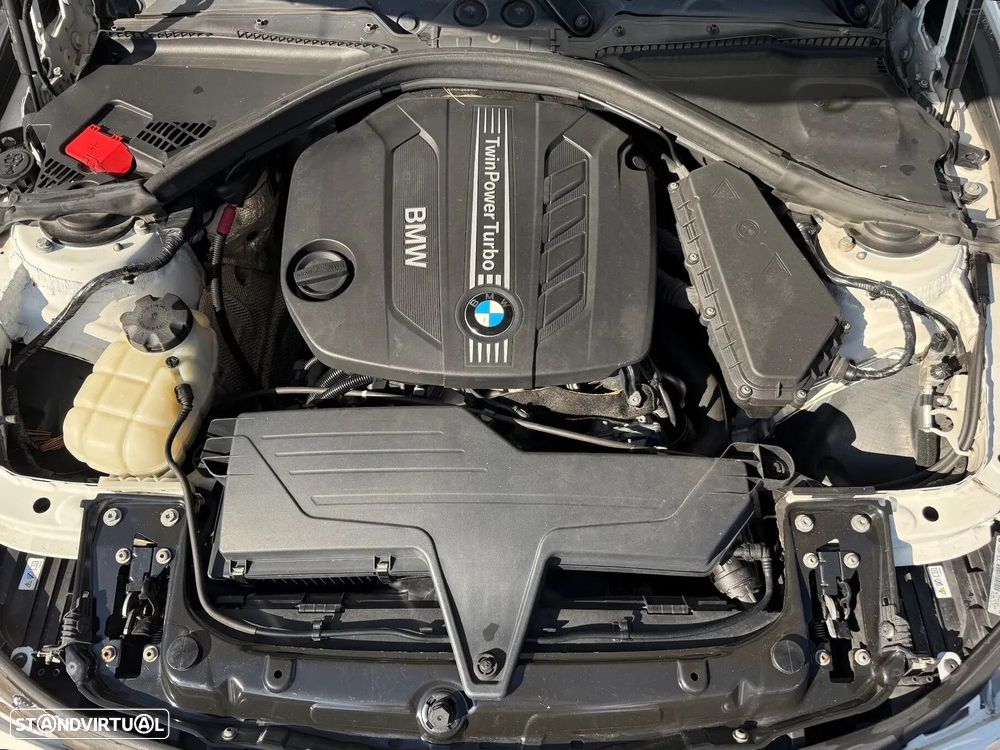 BMW 320 d Auto Pack M - 27