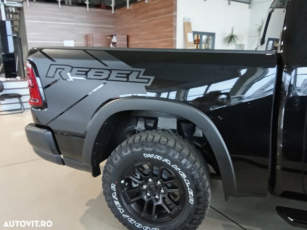 Dodge RAM - 12