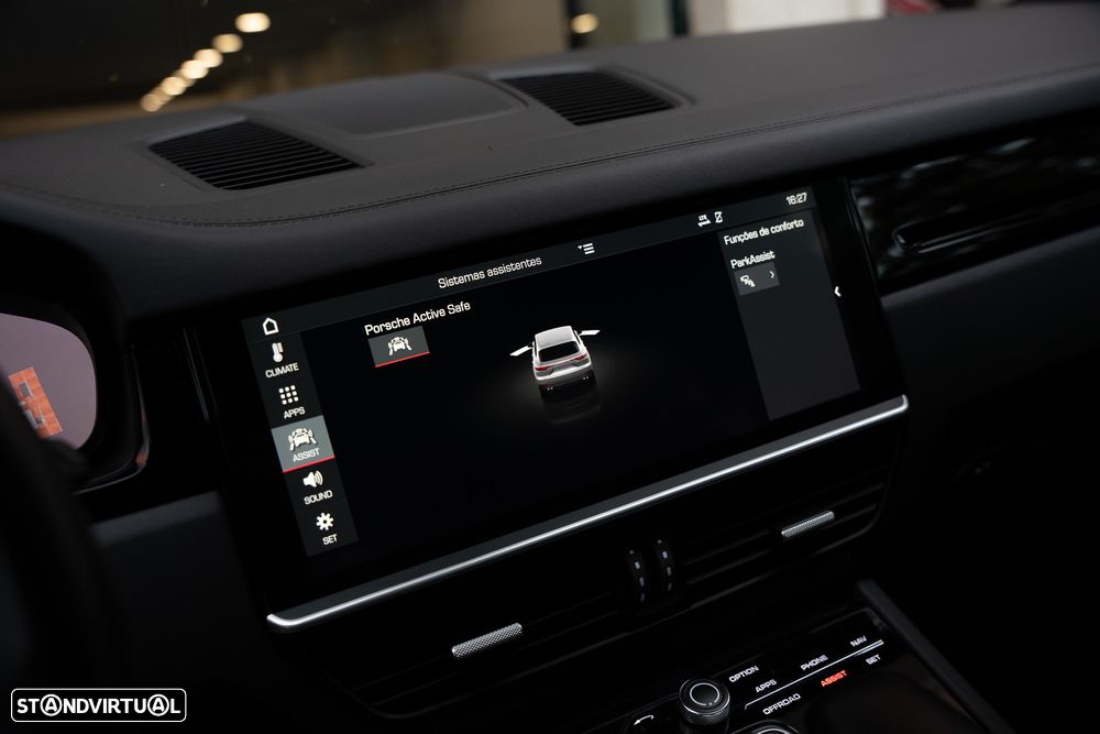 Porsche Cayenne Standard - 17