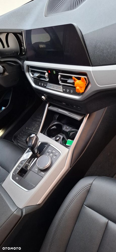 BMW Seria 3 318d - 14